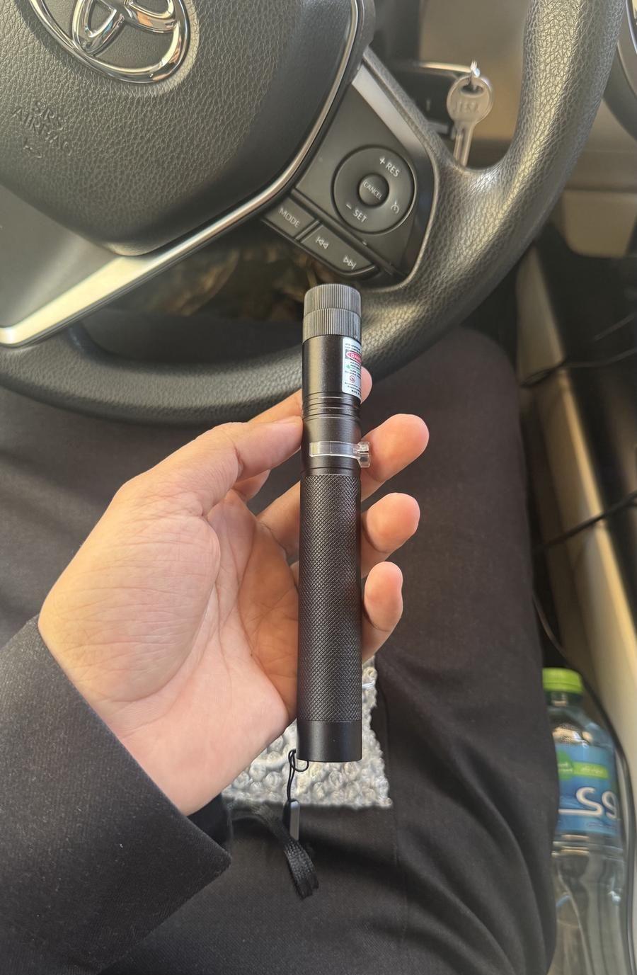 ليزر اخضر