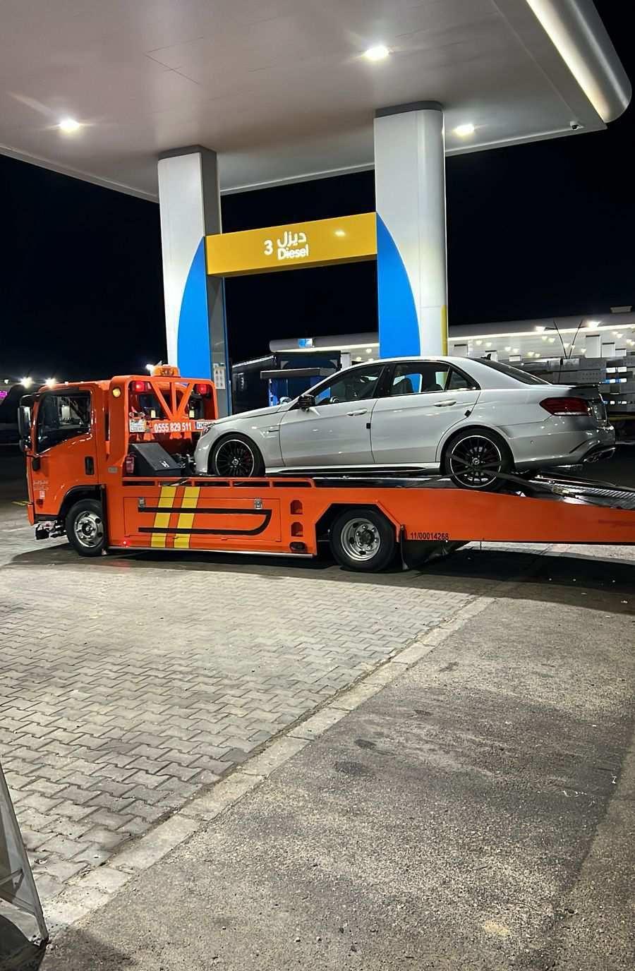 سطحه بالمدينة داخلي