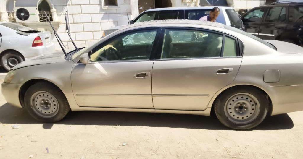 2005 نيسان التيما