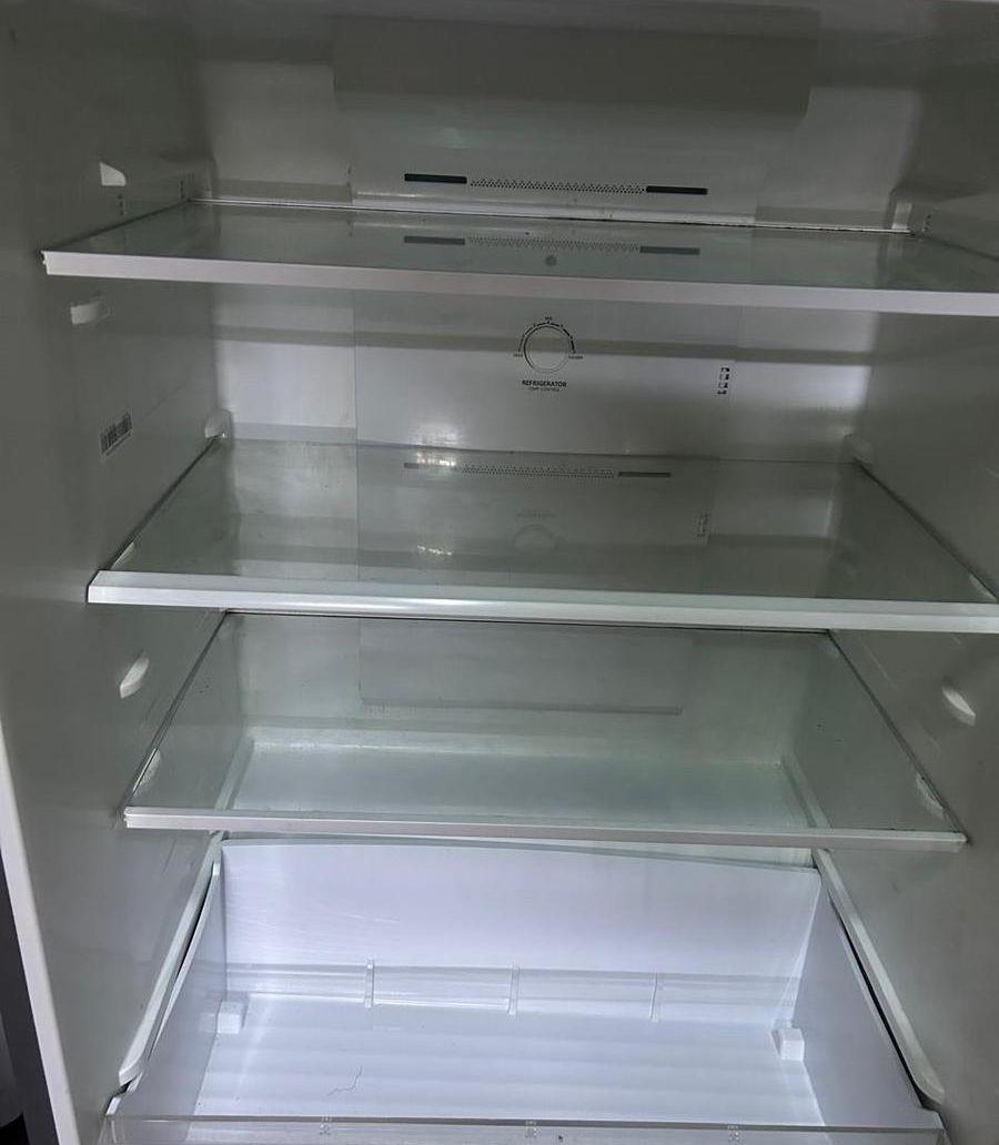 ثلاجة