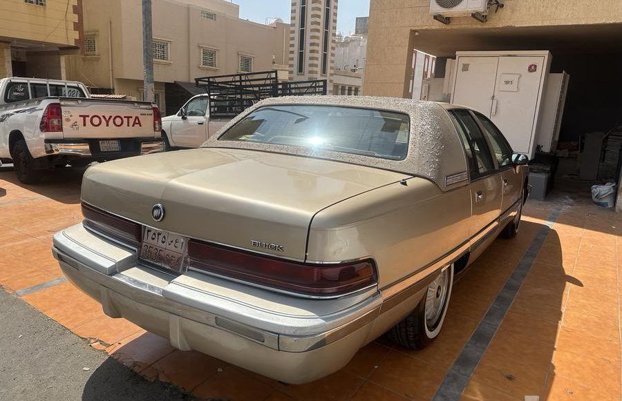 للبيع بيوك رودماستر