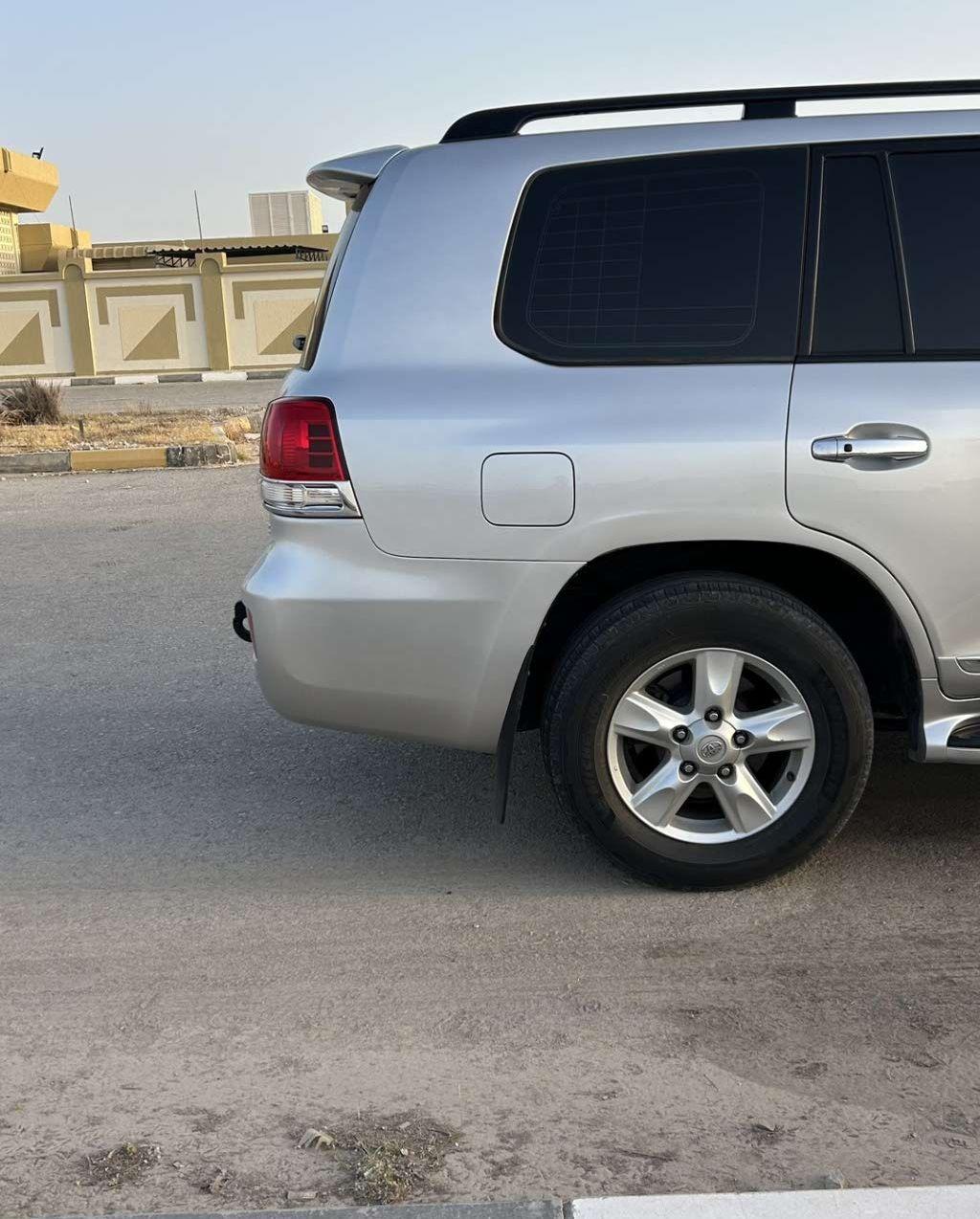 2011 تويوتا لاند