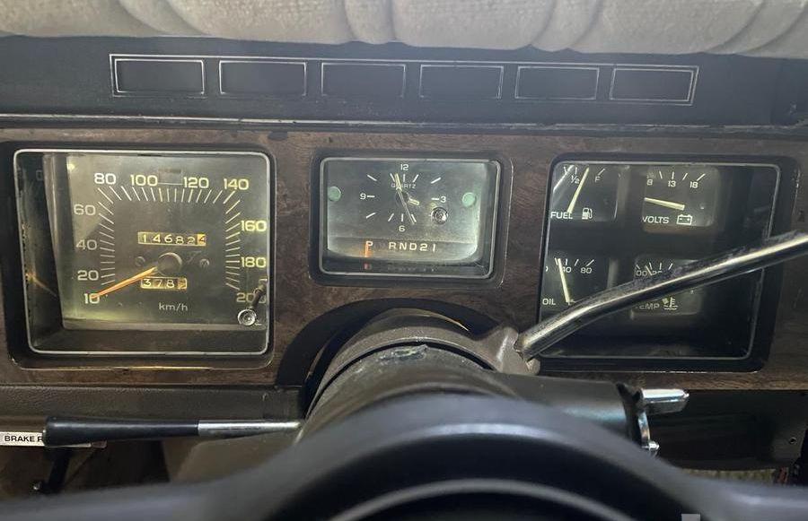 بونتياك بونوفيل 1981