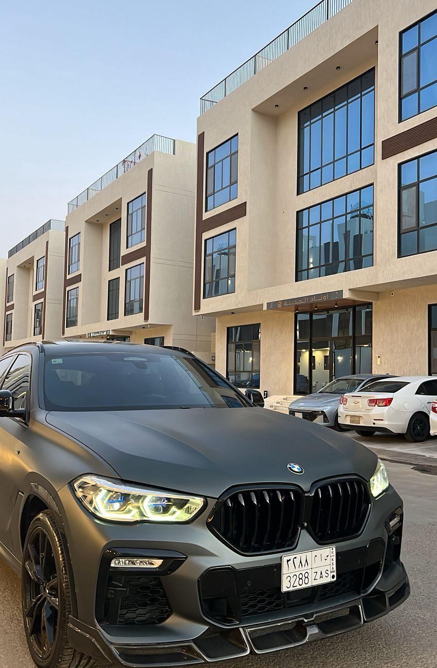 BMW M 50i