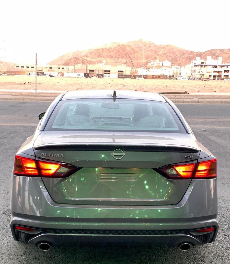 نيسان التيما SV
