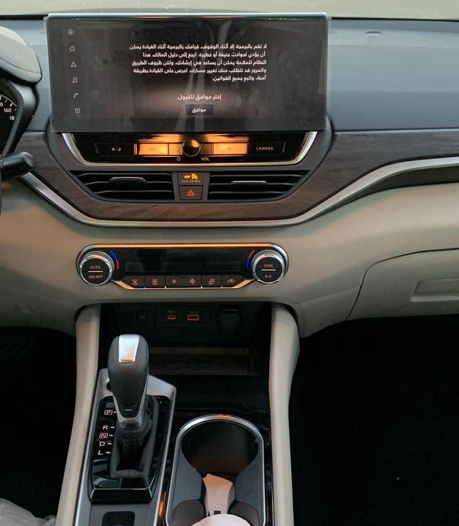 نيسان التيما SV