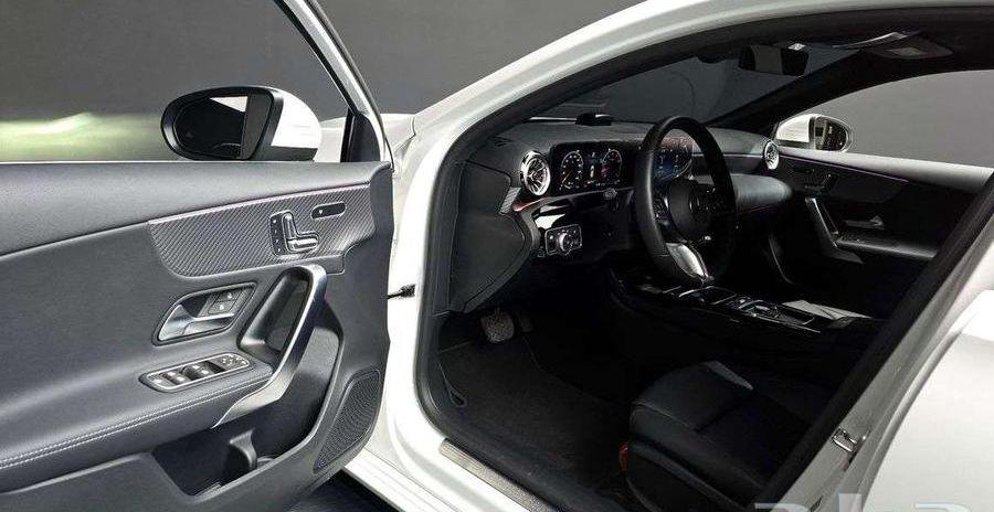 مرسيدس هاتشباك A220