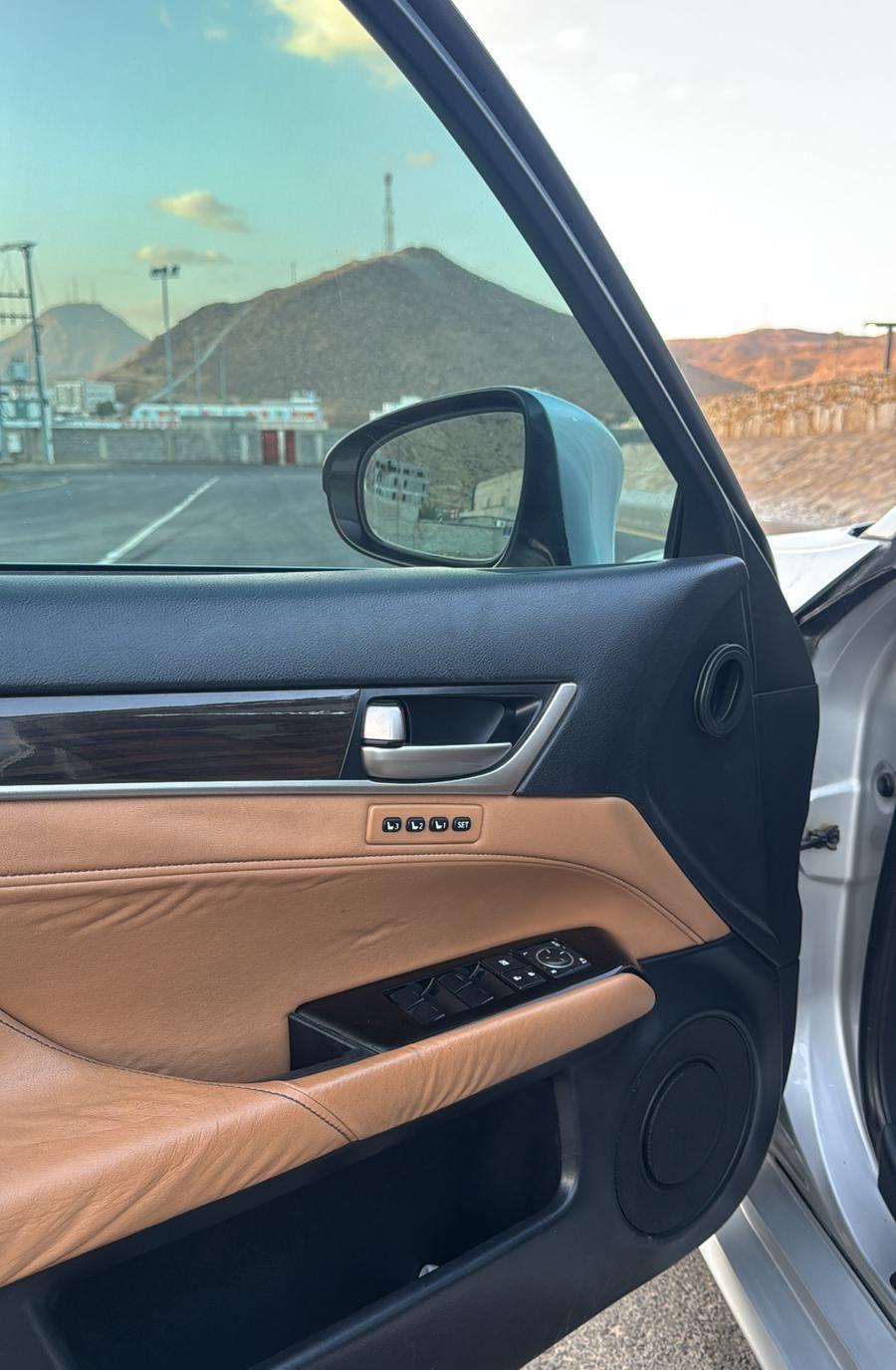 لكزس GS350 2013