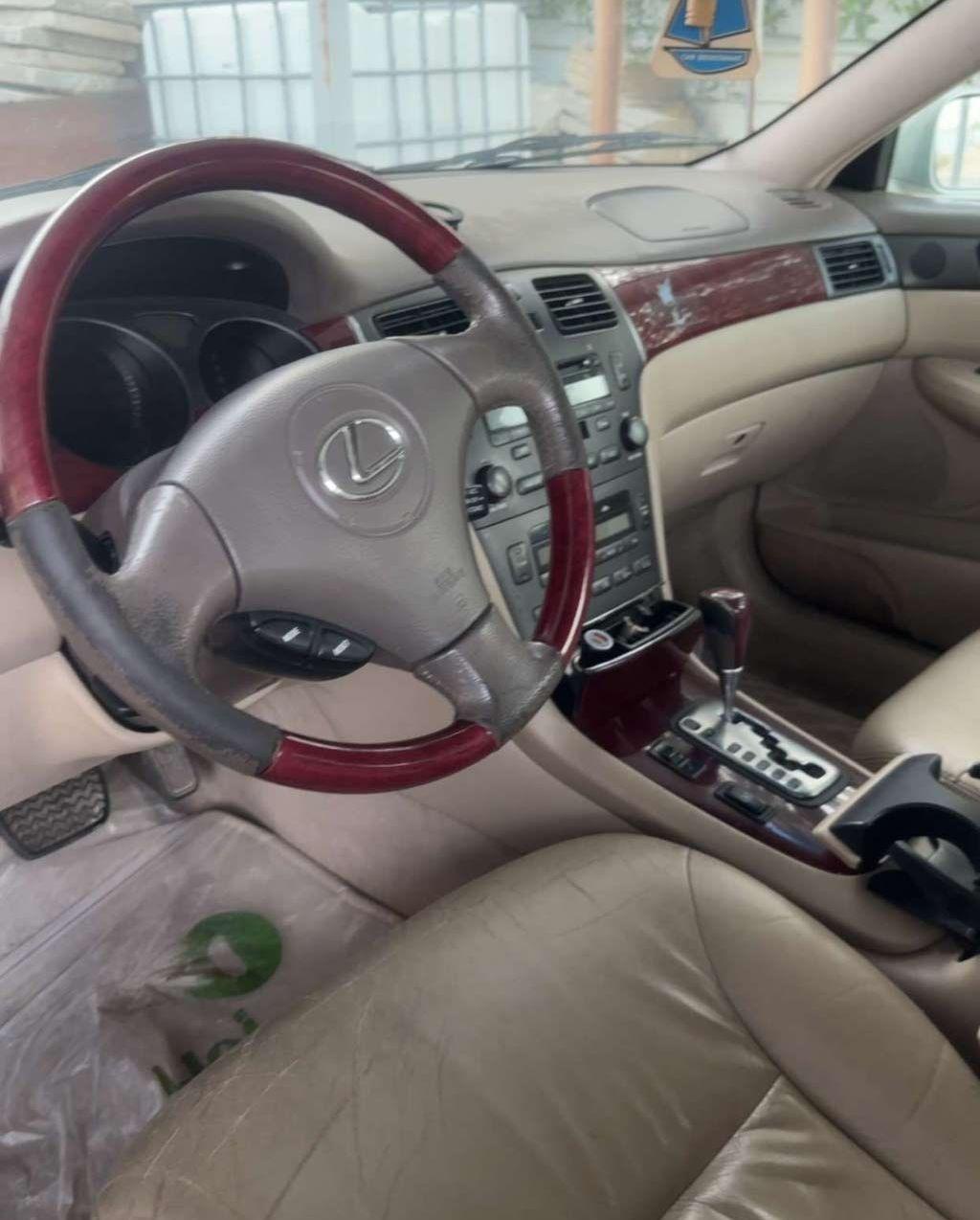 2004 لكزس ES