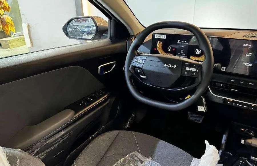 كيا K4 ستاندر