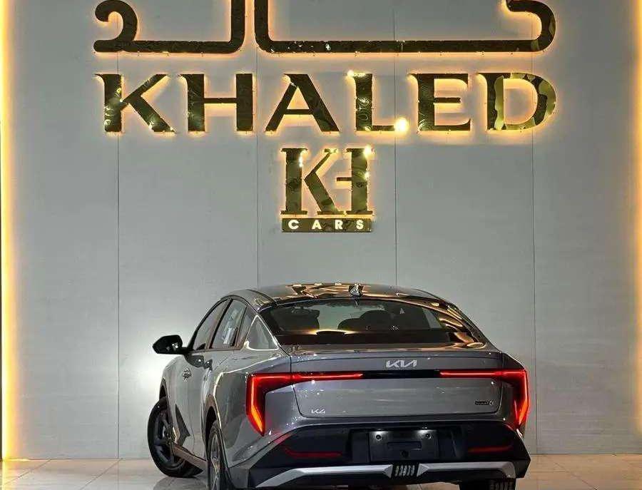 كيا K4 ستاندر
