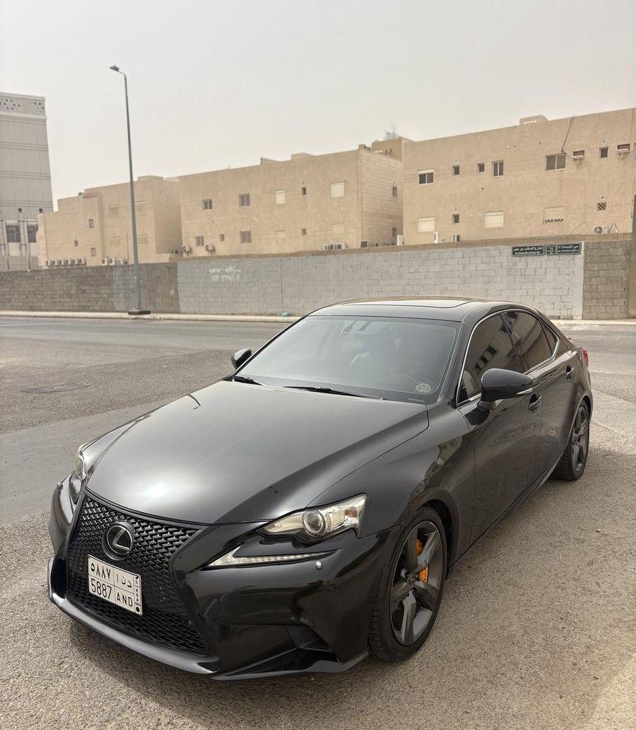 لكزس 350is. 2015