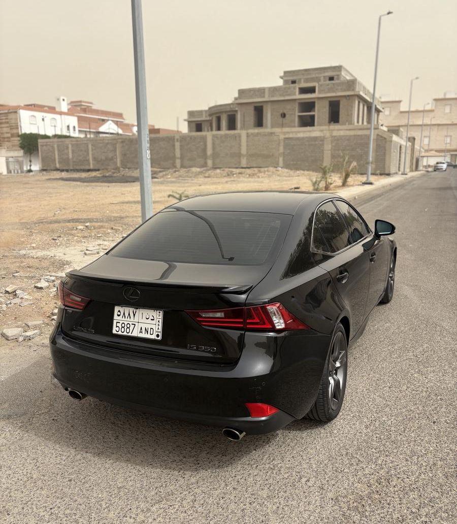 لكزس 350is. 2015