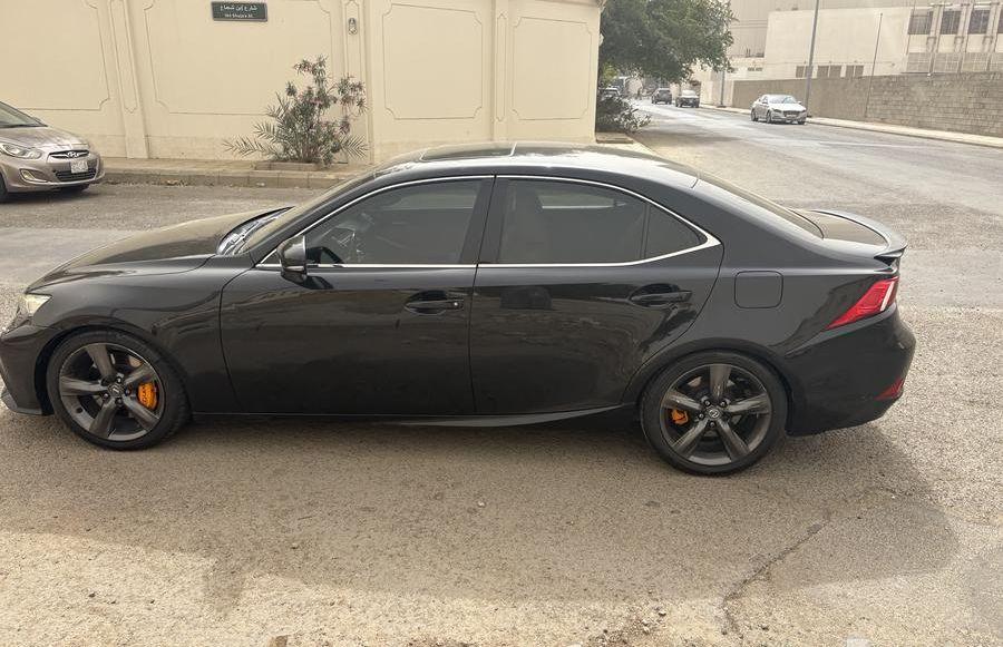 لكزس 350is. 2015