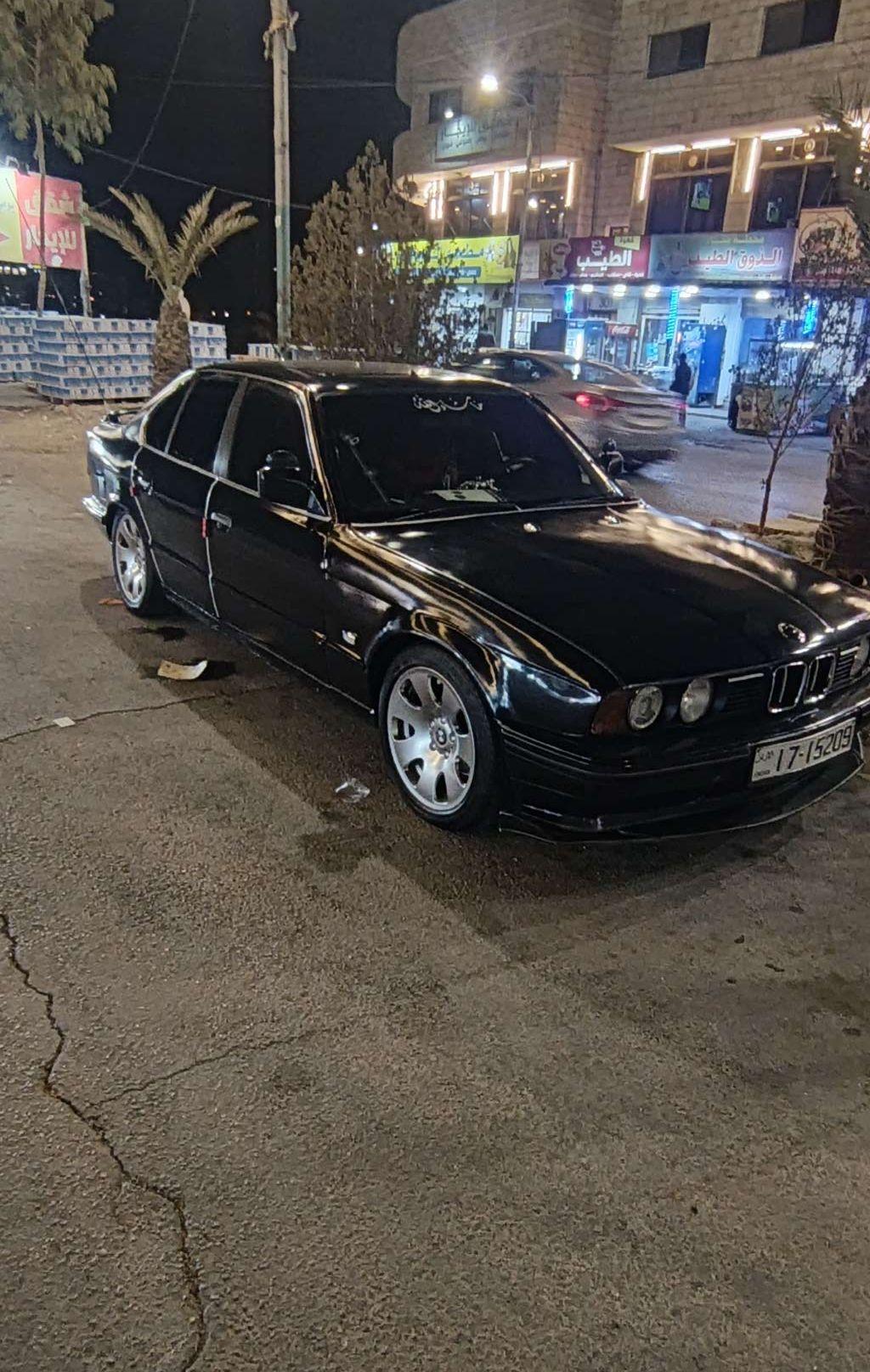 1989, بي ام