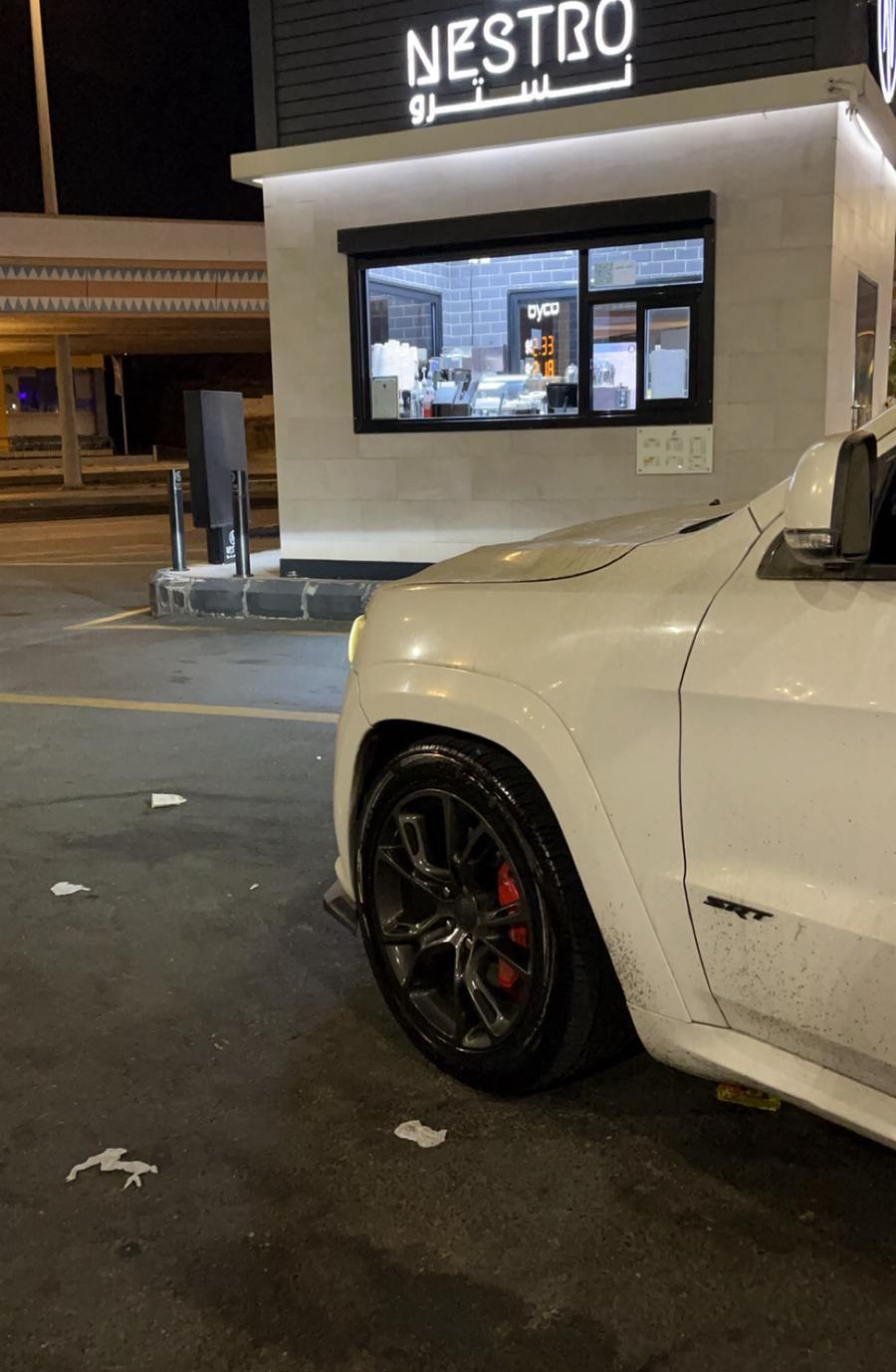 جيب شروكي SRT8