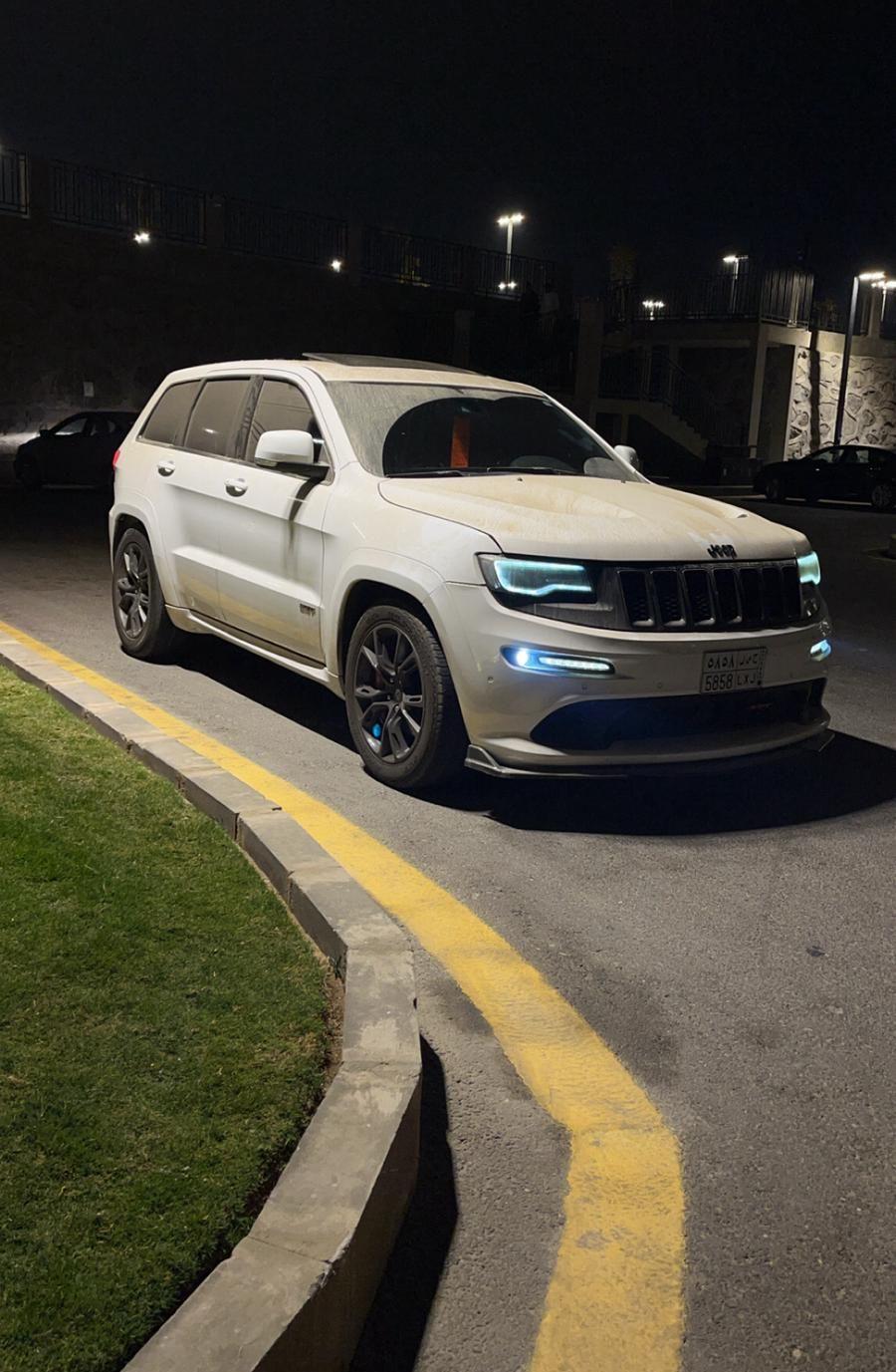 جيب شروكي SRT8