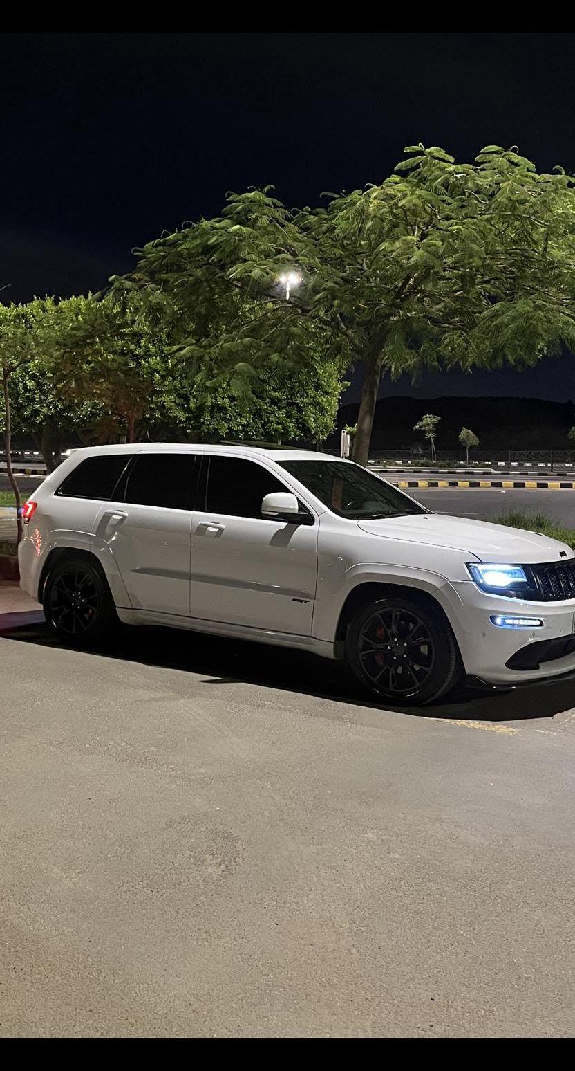 جيب شروكي SRT8