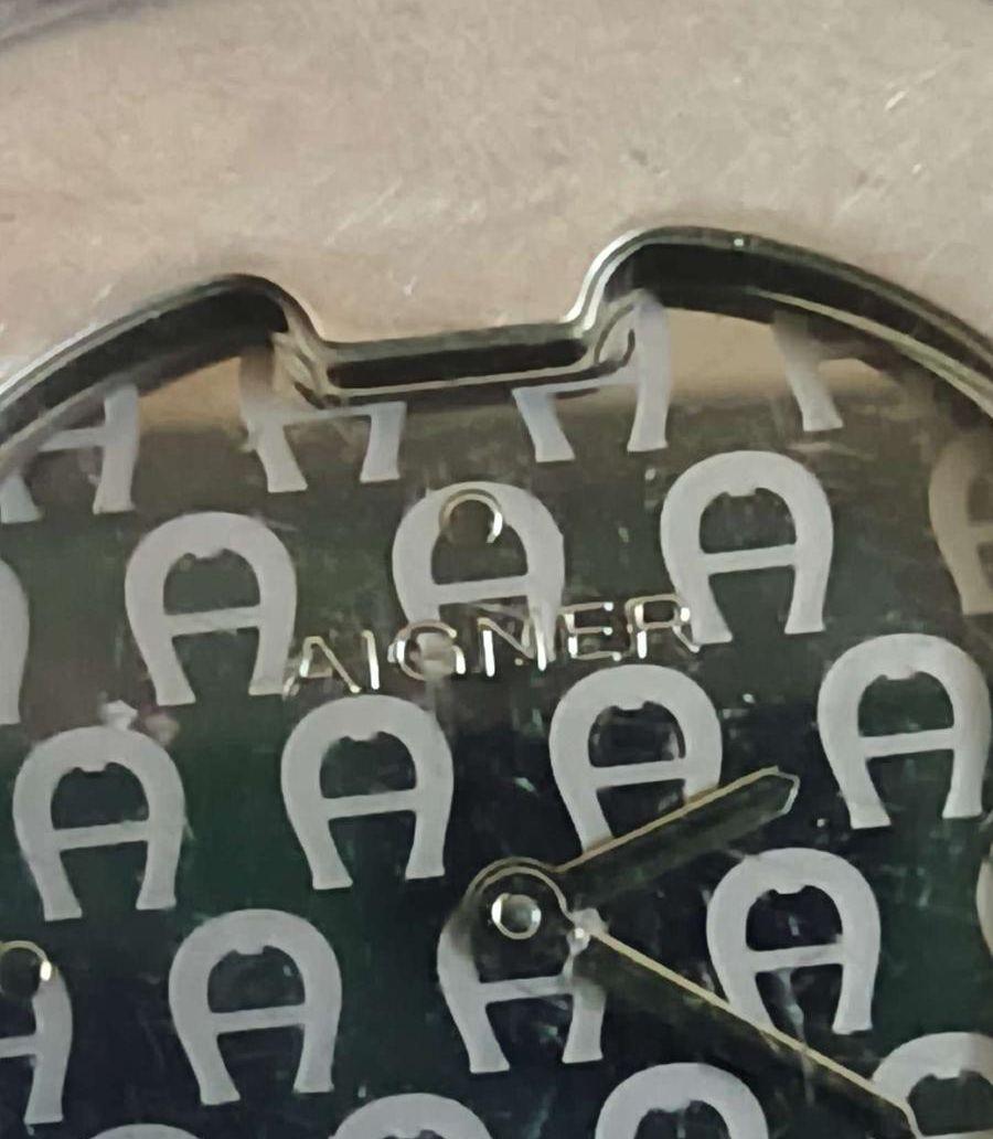ساعه Aigner اقنر
