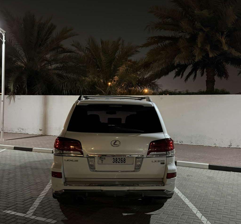 2009 لكزس LX