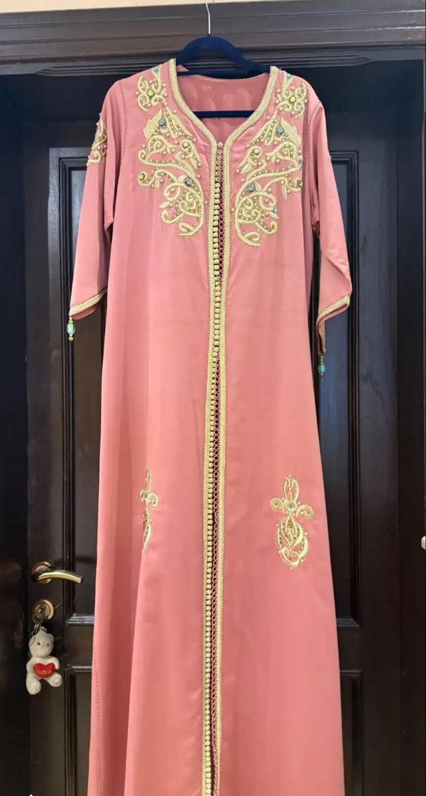 مجموعة ثياب جديدة