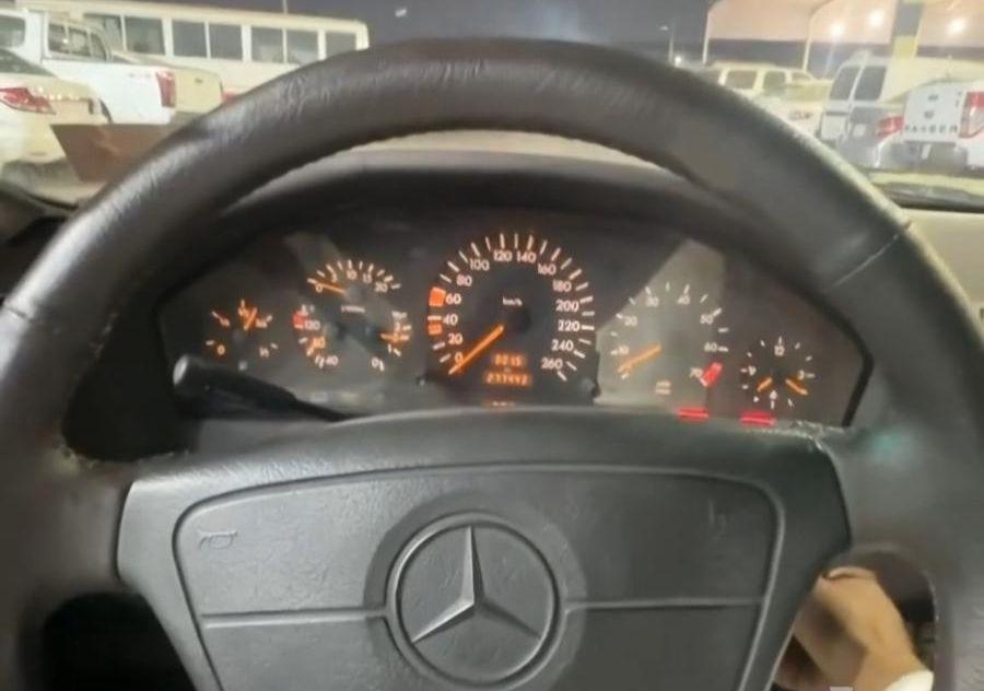 مرسيدس1992 شبح مديل