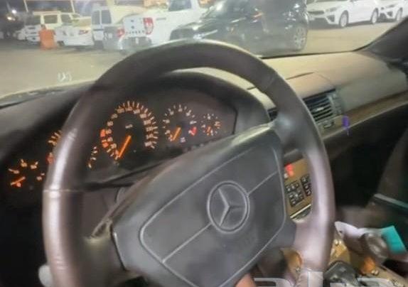 مرسيدس1992 شبح مديل