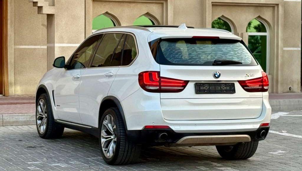 2015 بي ام
