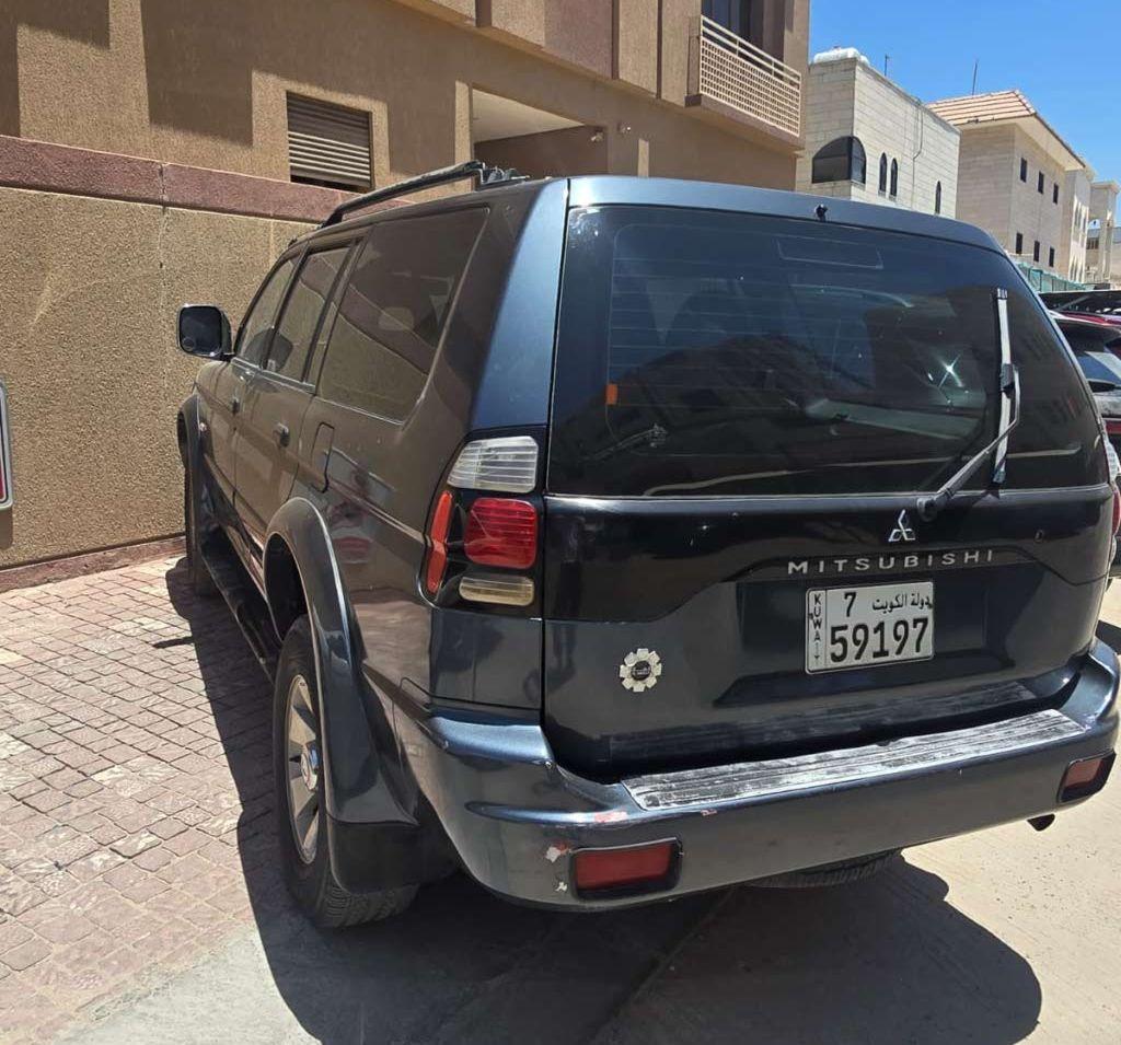 2006 ميتسوبيشي ناتيفا