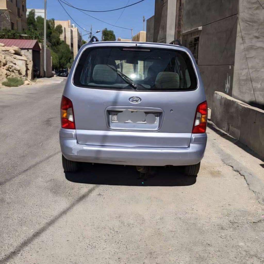 2000, هيونداي, تراجيت