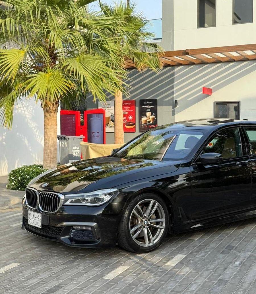 للبيع BMW 740LI