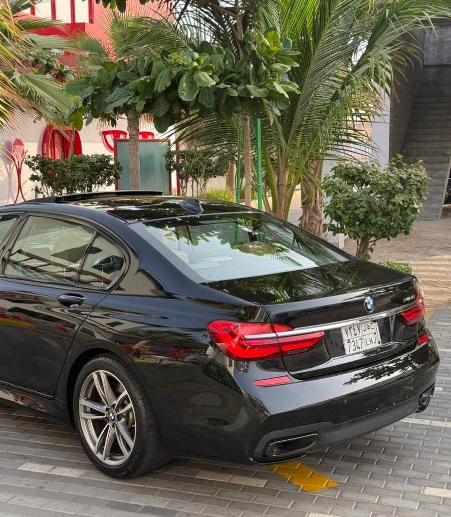 للبيع BMW 740LI