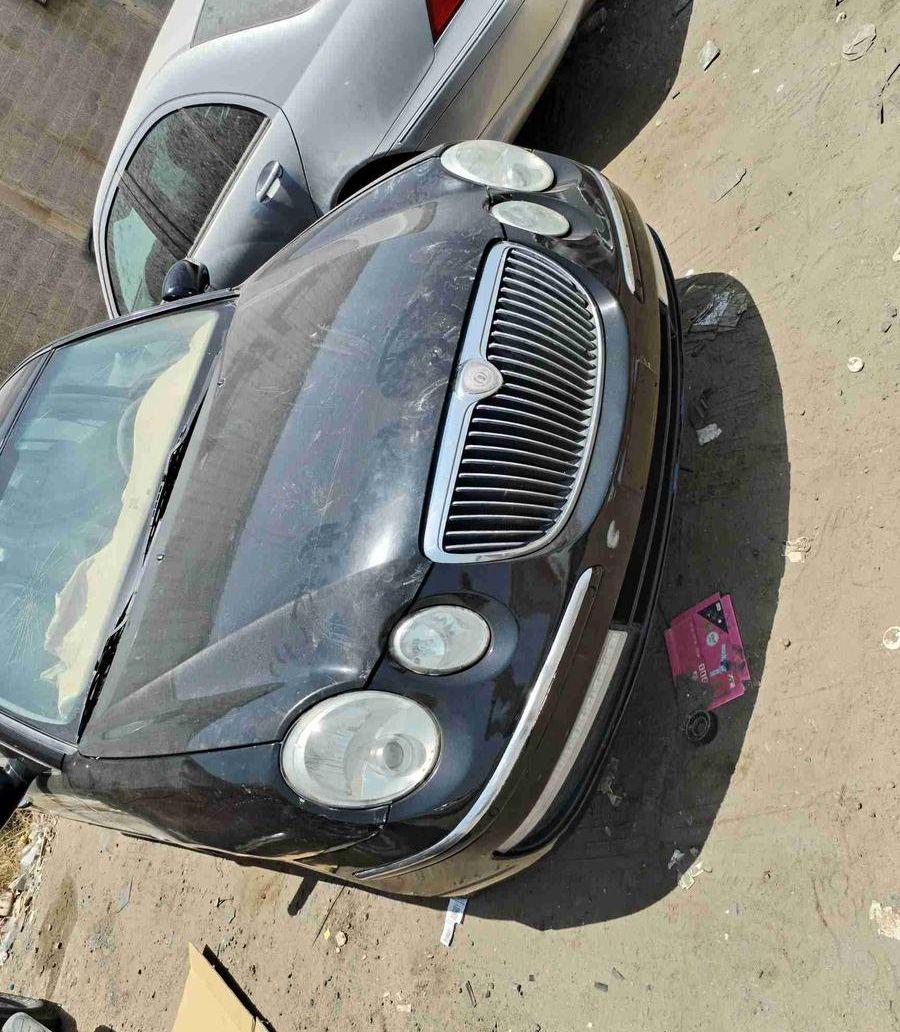 يوجد قطع غيار