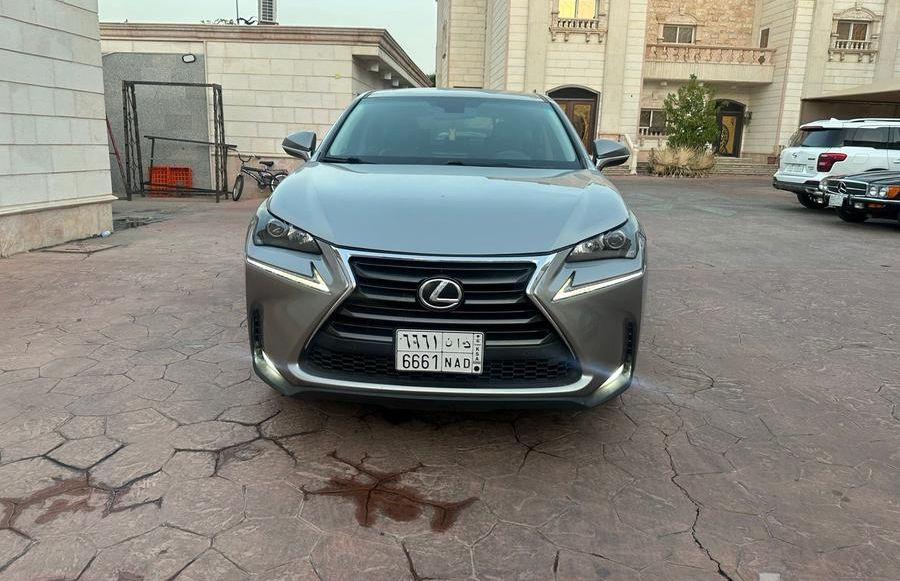 لكزس nx 200t