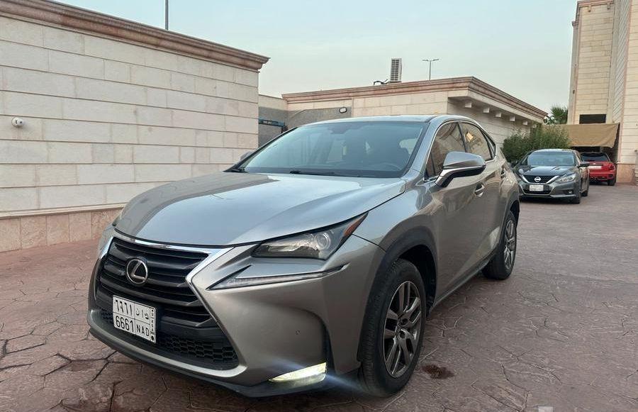 لكزس nx 200t