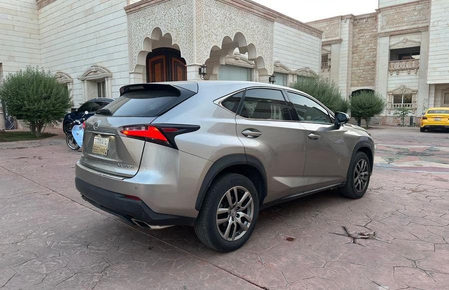 لكزس nx 200t