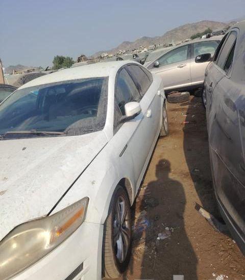 فورد مونديو قطع