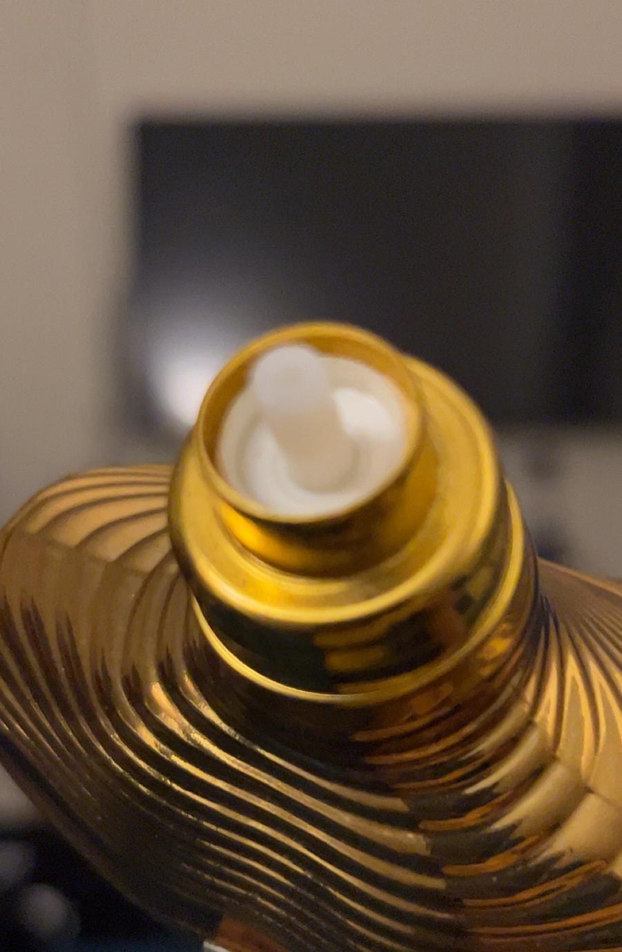 عطور لي مال