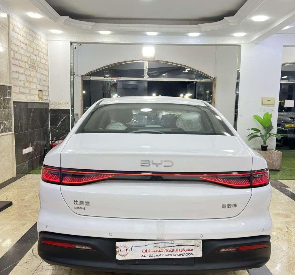 2025 بي واي
