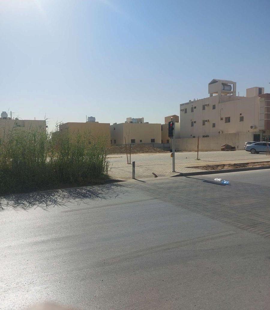 أرض تجارية للاستثمار