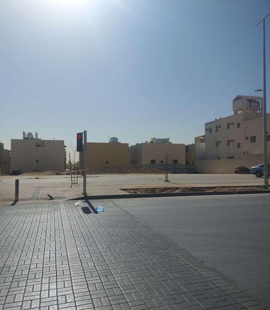 أرض تجارية للاستثمار