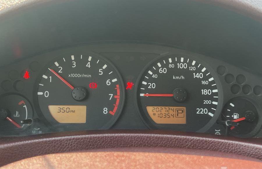 نيسان نافارا للبيع