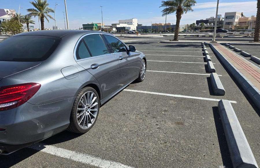 مرسيدس E350 اعلى
