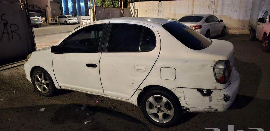 سياره ايكو 2001