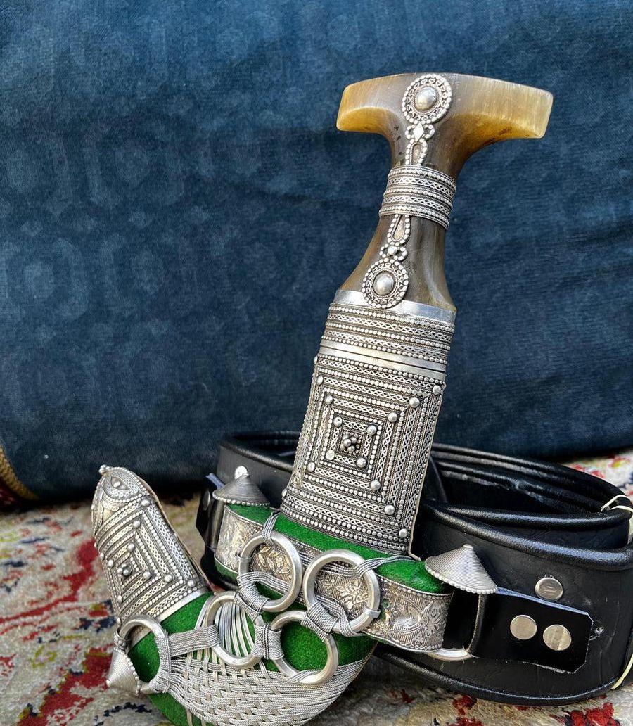 خنجر فضه