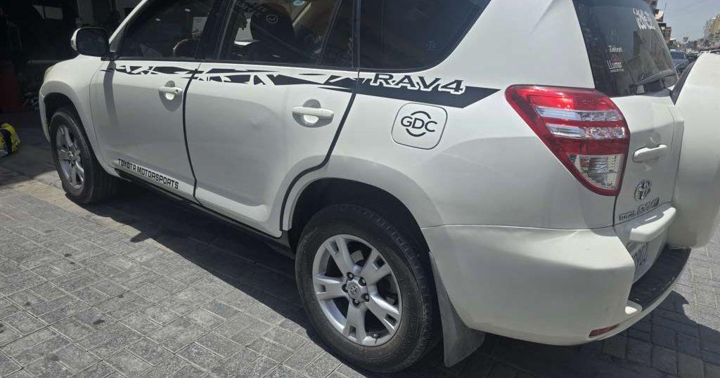 2011 تويوتا راف