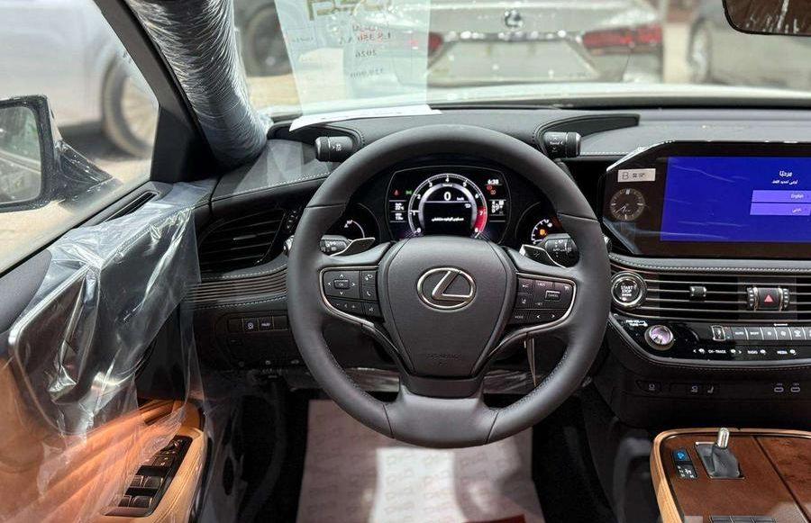 لكزس LS 350