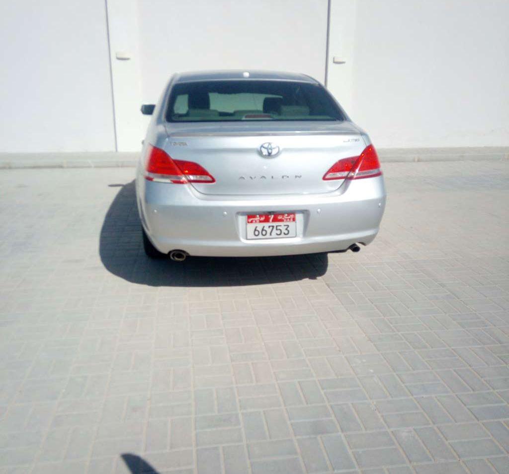 2010 تويوتا افالون