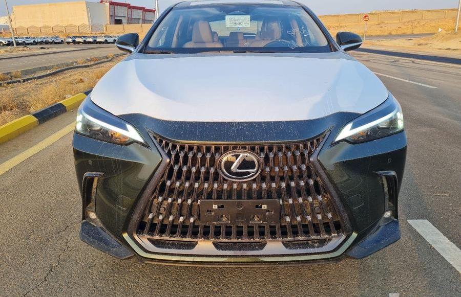 لكزس NX350 AA
