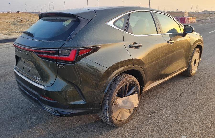 لكزس NX350 AA
